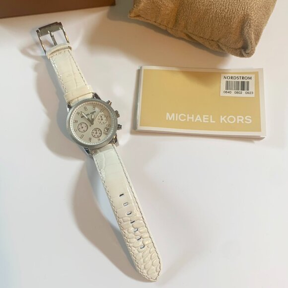 White Michael Kors Watch Embossed Leather Band - Picture 1 of 7